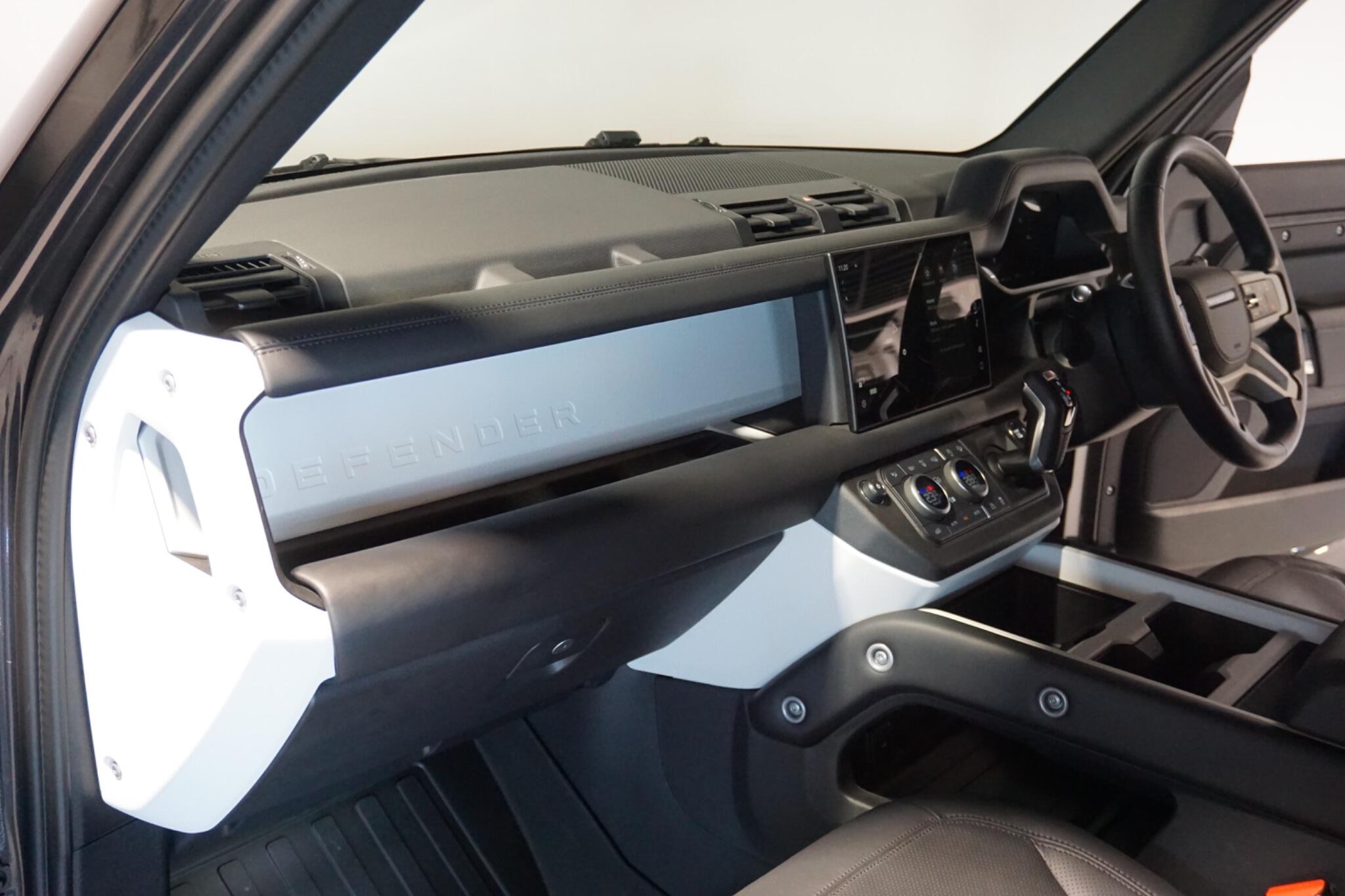 Land Rover Defender 110 3.0 D350 MHEV X-Dynamic HSE Hard Top SUV 5dr Diesel Auto 4WD MWB Euro 6 (s/s) (350 ps)